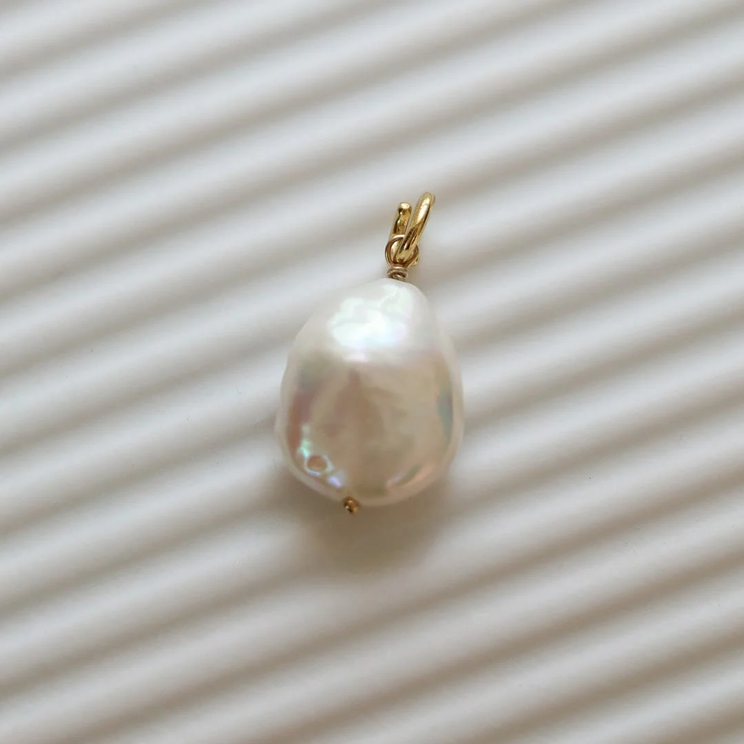 Capri Pearl Charm - Image 4