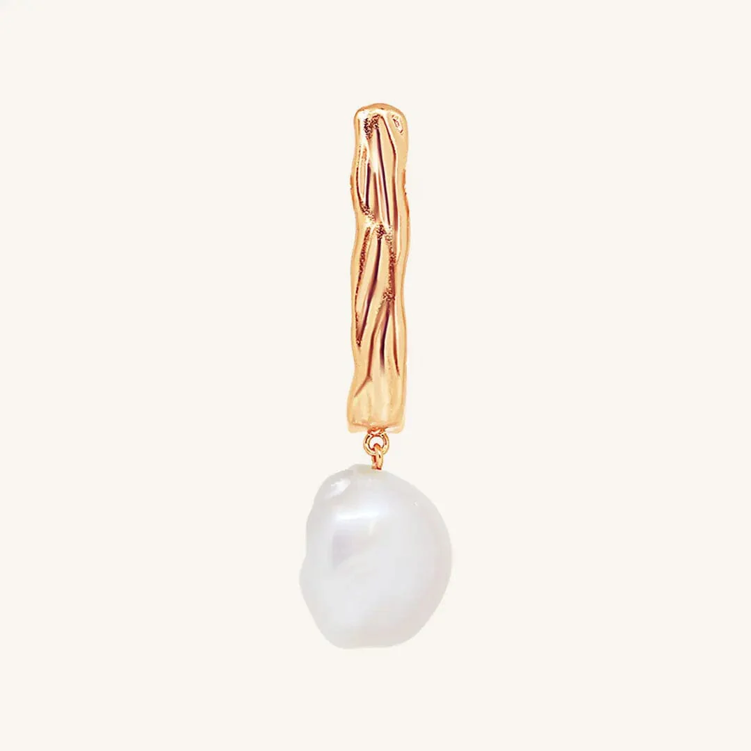 Dune Pearl Earrings - Image 7